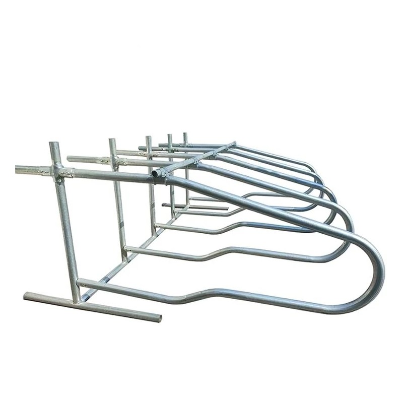 4-Bend Cattle Freestall Loop Divider