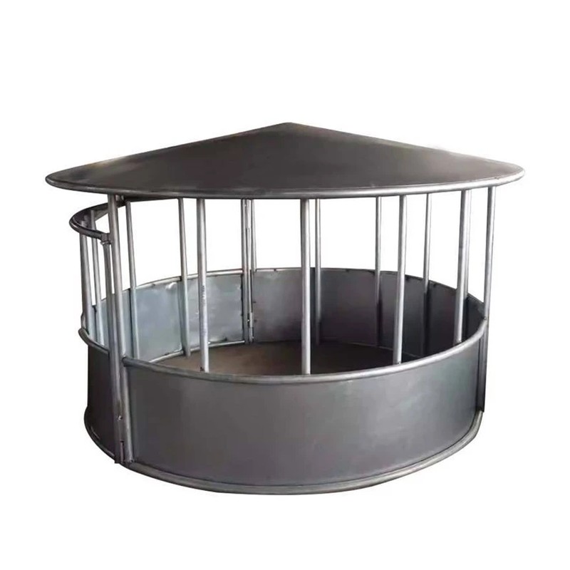 Cattle Hay Feeder with Roof Cover